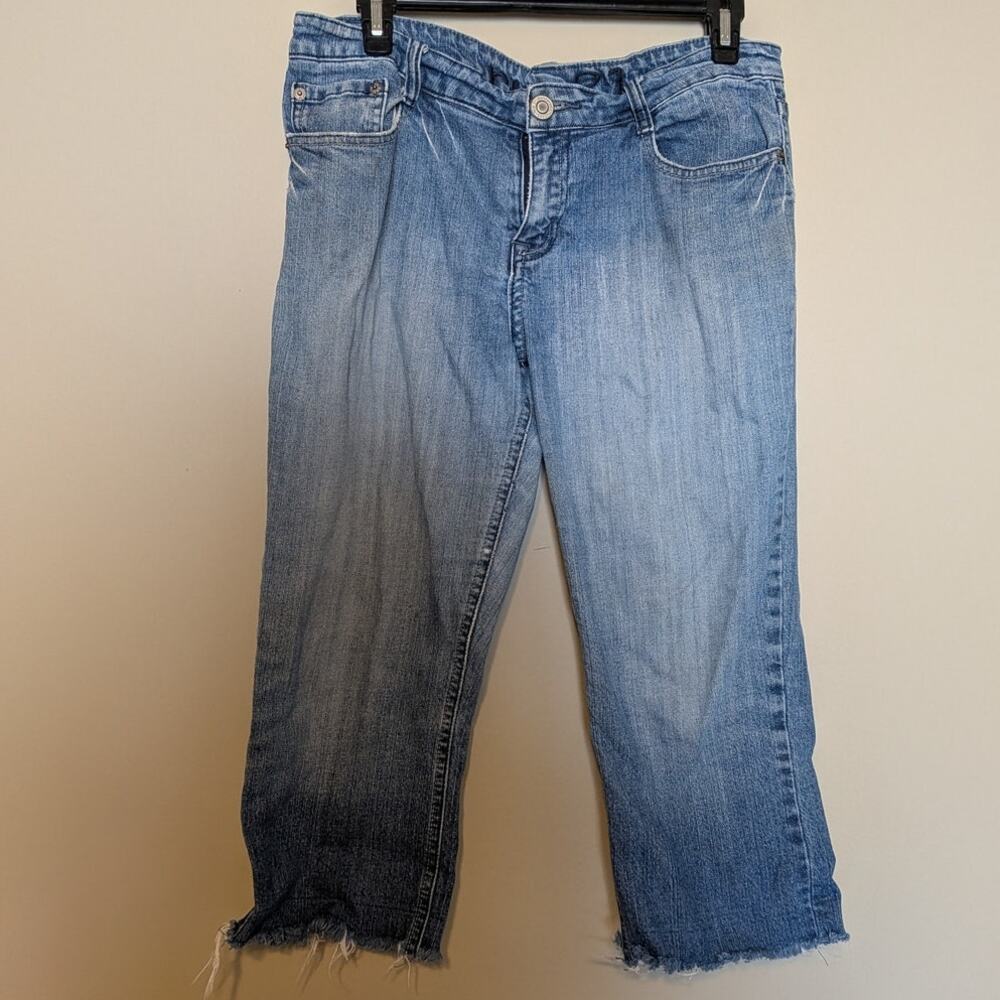 Vintage Y2K 2000s Rue21 Capri Blue Denim Jeans With Distressing On The Cuffs